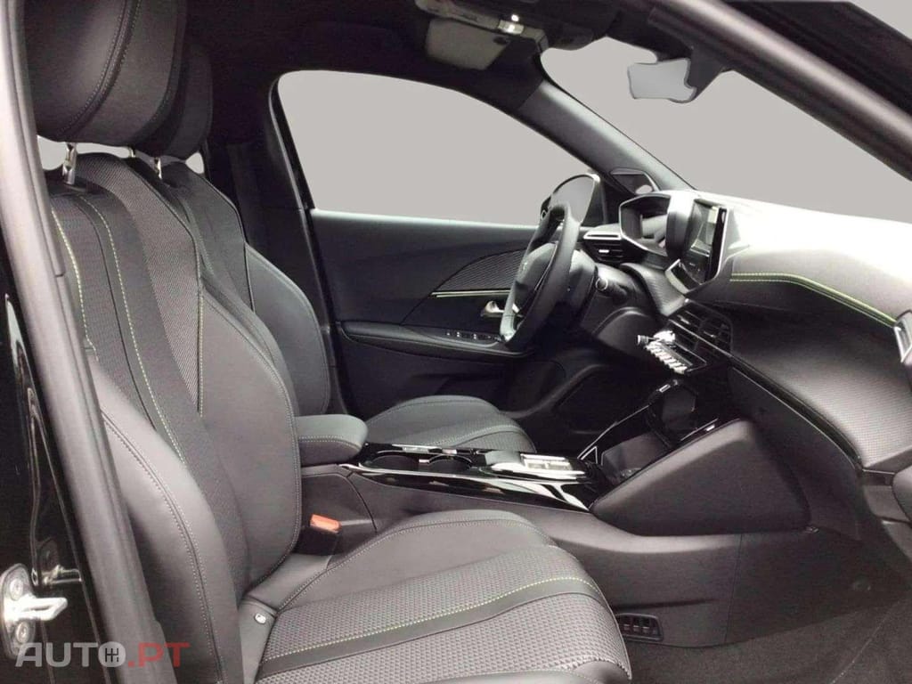 Peugeot E-2008  GT