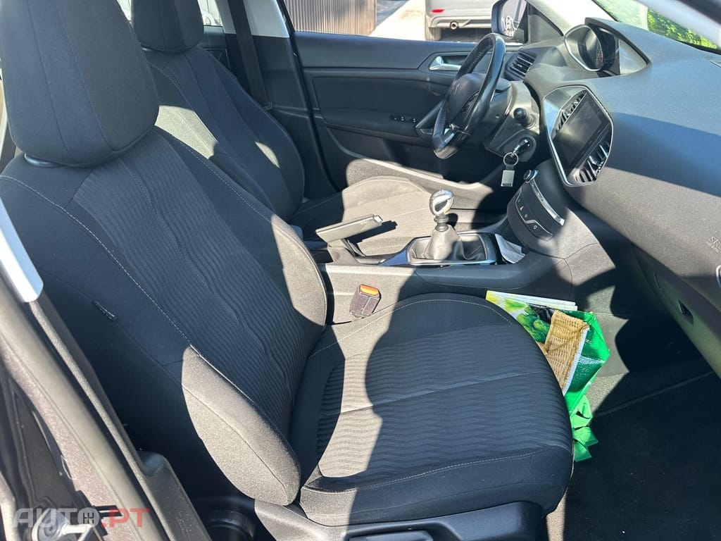 Peugeot 308 1.6 BlueHDi Active