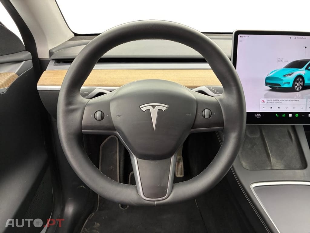 Tesla Model Y Standard RWD