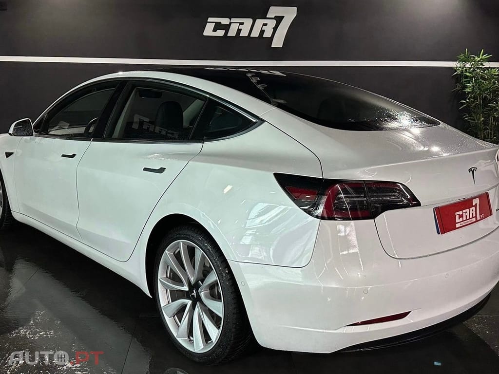 Tesla Model 3 Long Range AWD Dual Motor