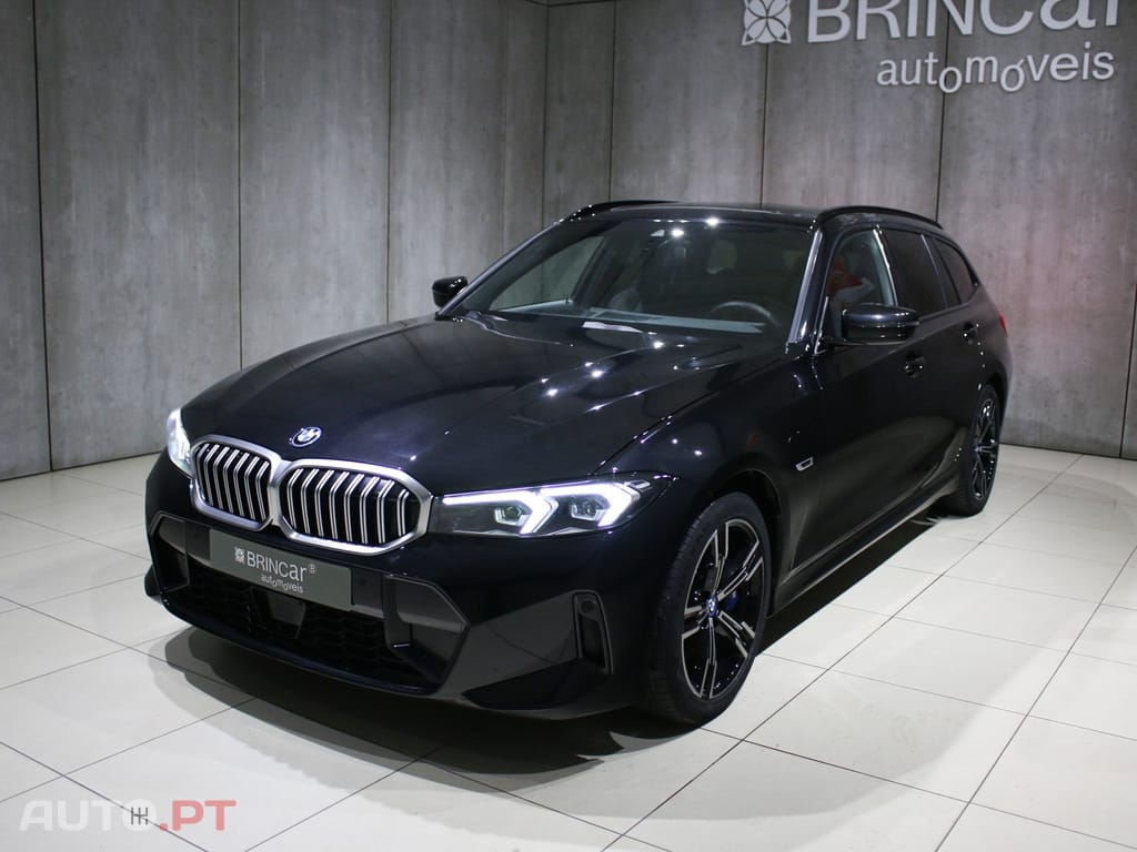 BMW 330 e Touring Pack Desportivo M Auto