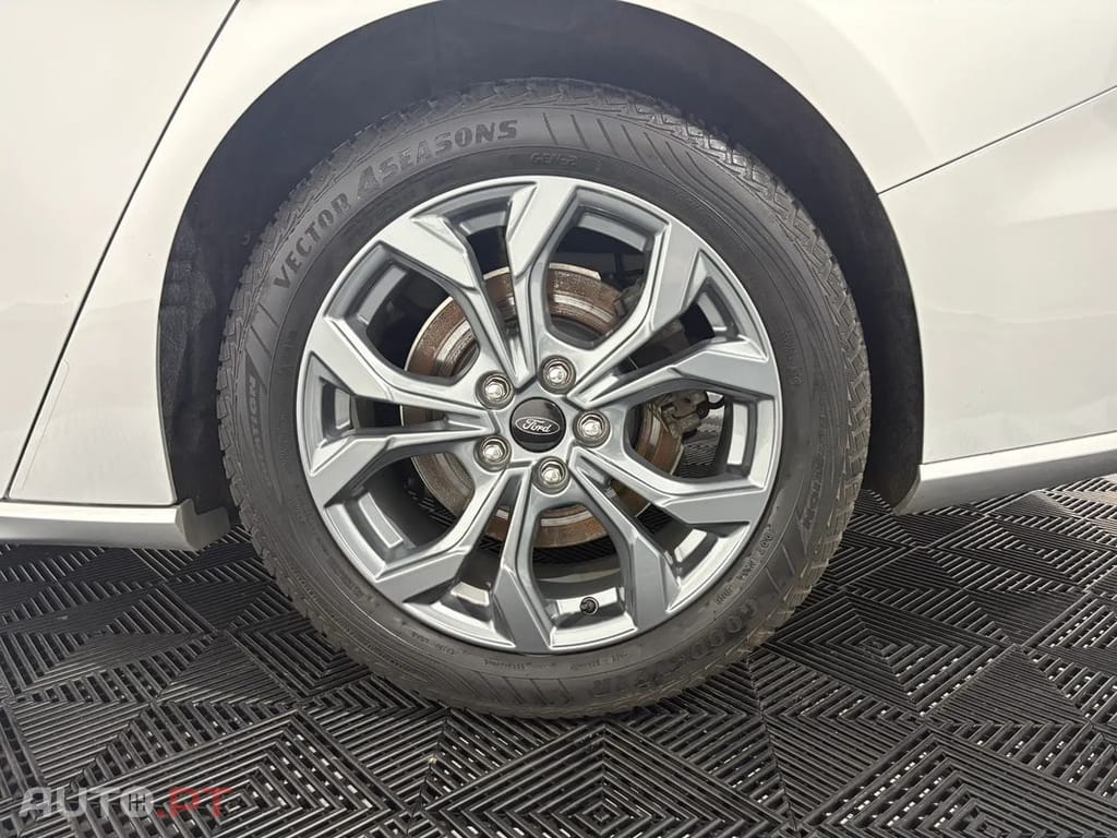 Ford Focus SW 1.0 EcoBoost S&S ST-LINE DESIGN