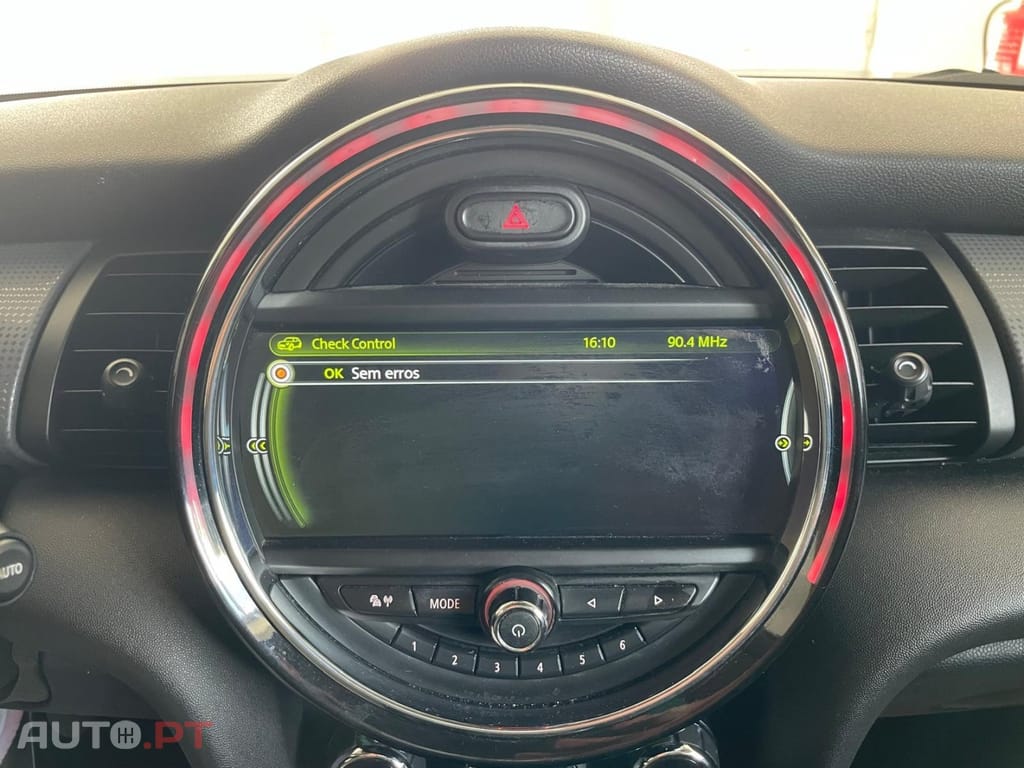 MINI Cooper Cooper D