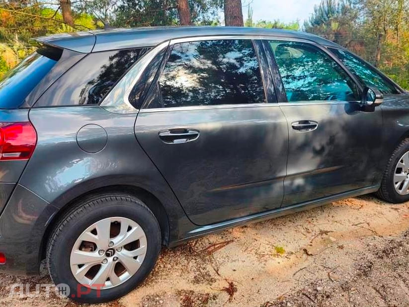 Citroen C4 Picasso 1.6 HDI 115cv Automático / 150€ mês