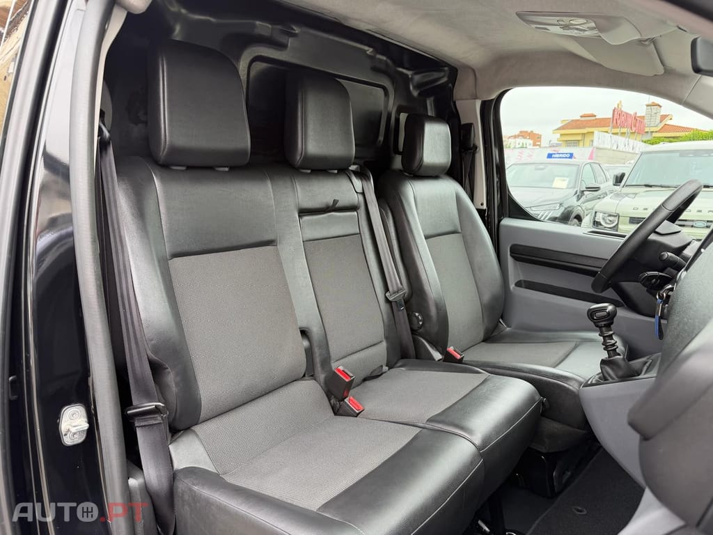 Peugeot Expert 2.0 BlueHDi L3H1 Premium Long