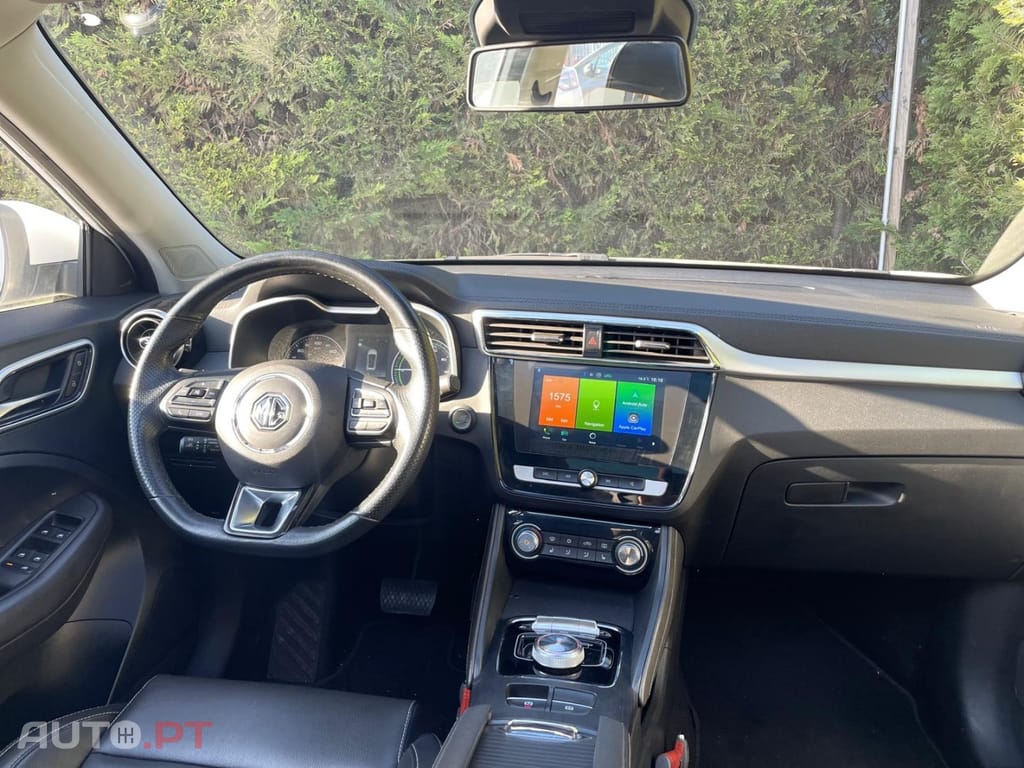 MG ZS EV 44.5 kWh Luxury