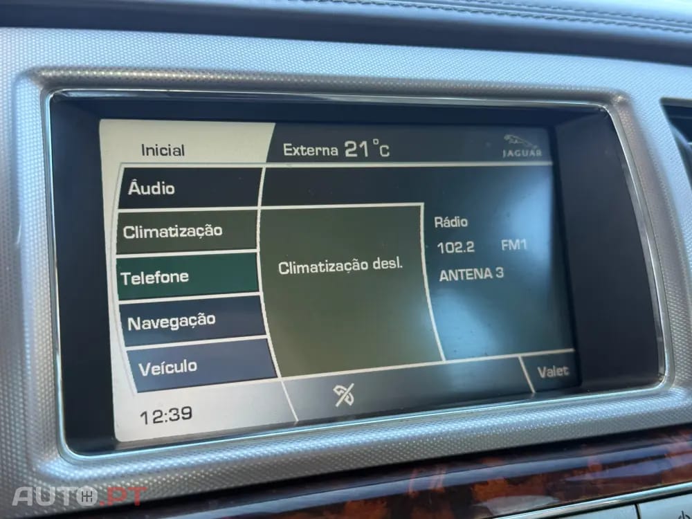 Jaguar XF 2.7 D V6 Luxury