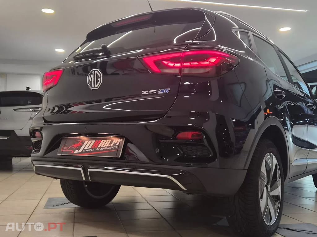 MG ZS EV LUXURY 72 KWH