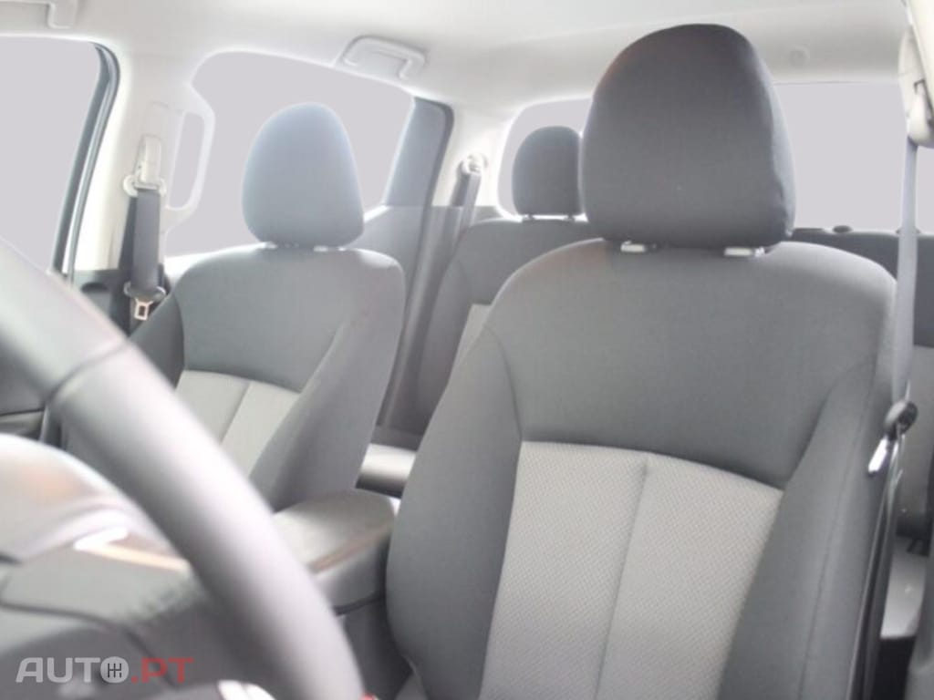 Mitsubishi L200 2.3 DI-D CD Invite 4WD I.V.A DEDUTÍVEL 