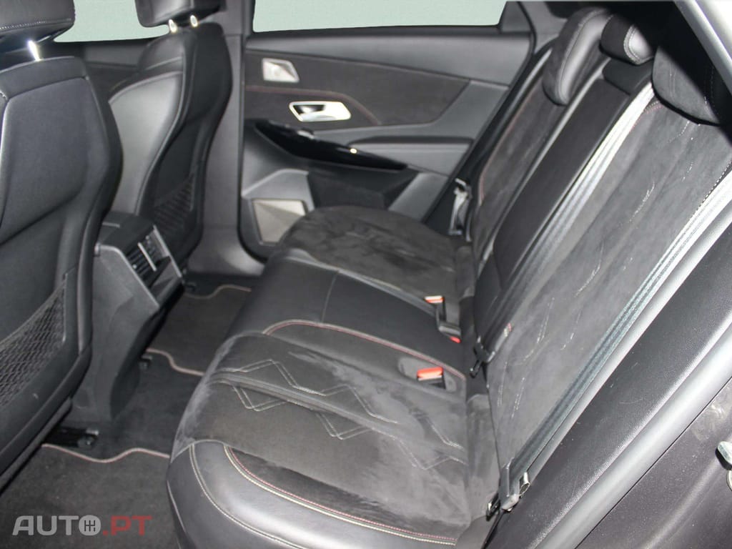 DS DS7 E-Tense 4x4 Performance Line +