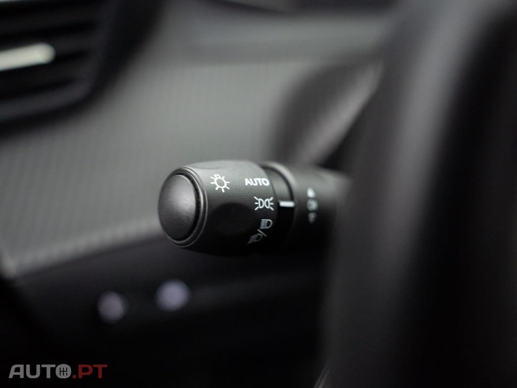 Peugeot E-208 50 kWh Active Pack