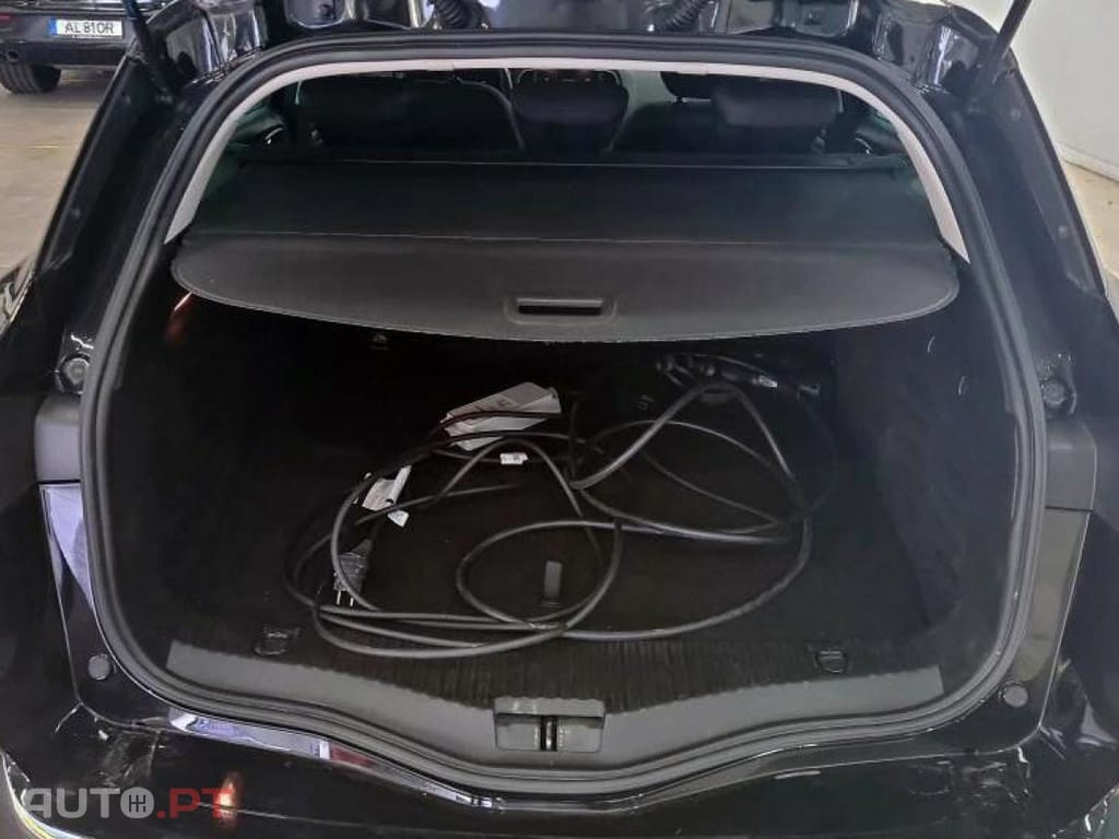 Renault Mégane Sport Tourer  1.6 E-Tech Plug-In Intens