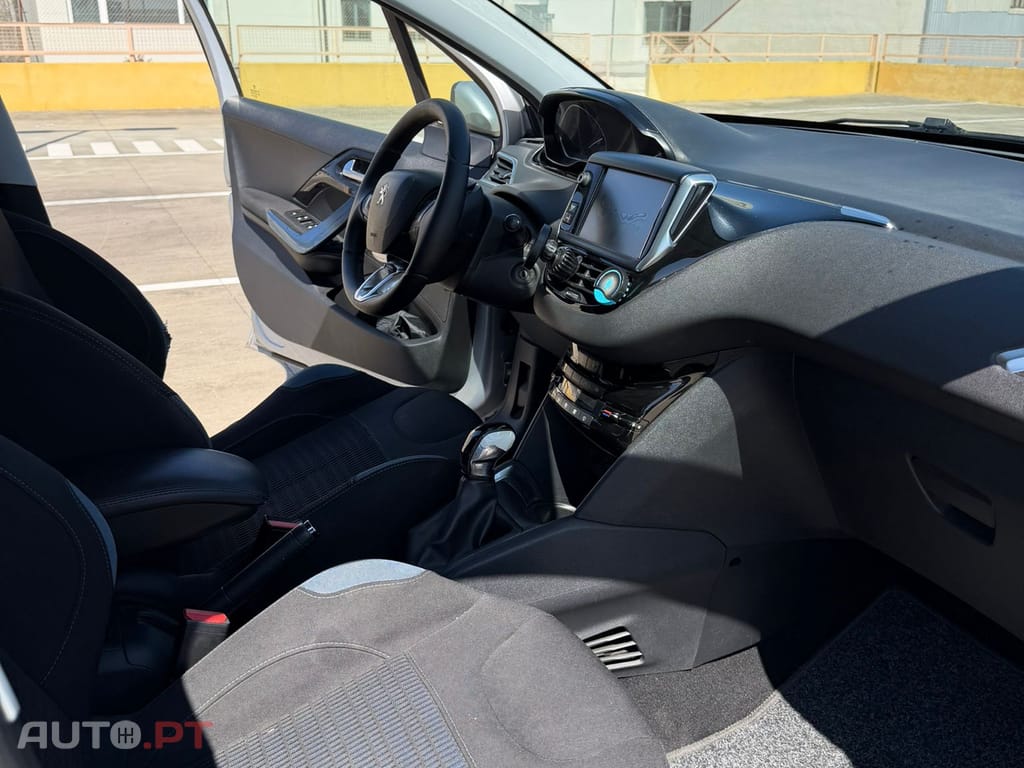Peugeot 208 Allure