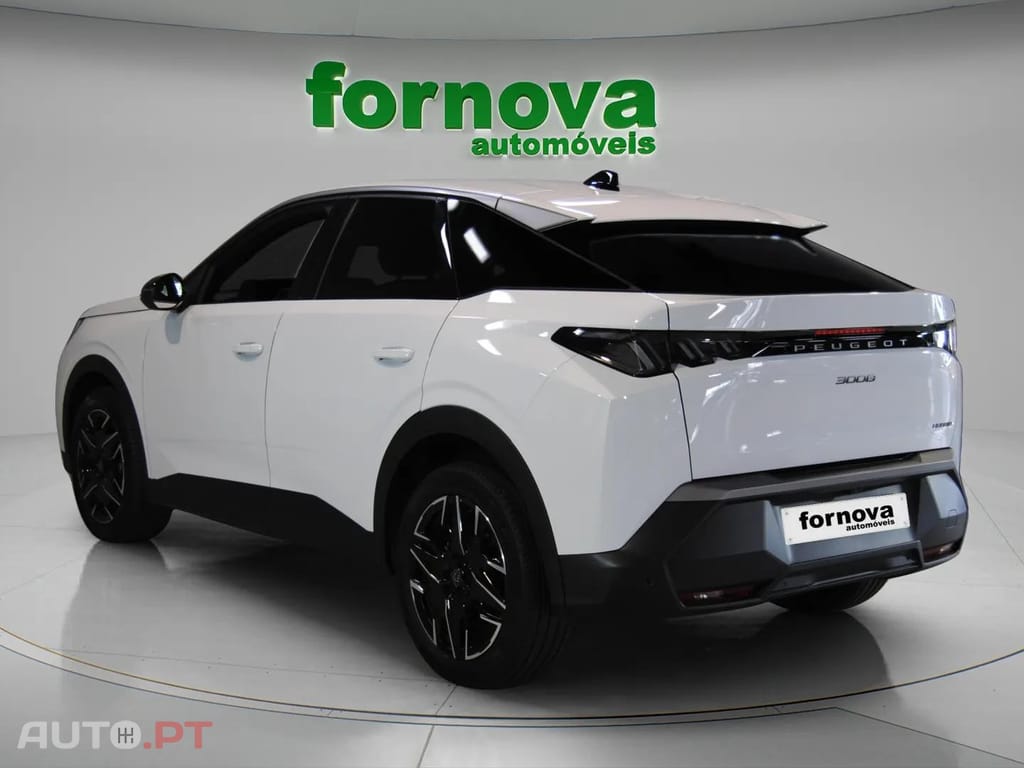 Peugeot 3008 1.2 Hybrid Allure e-DCS6