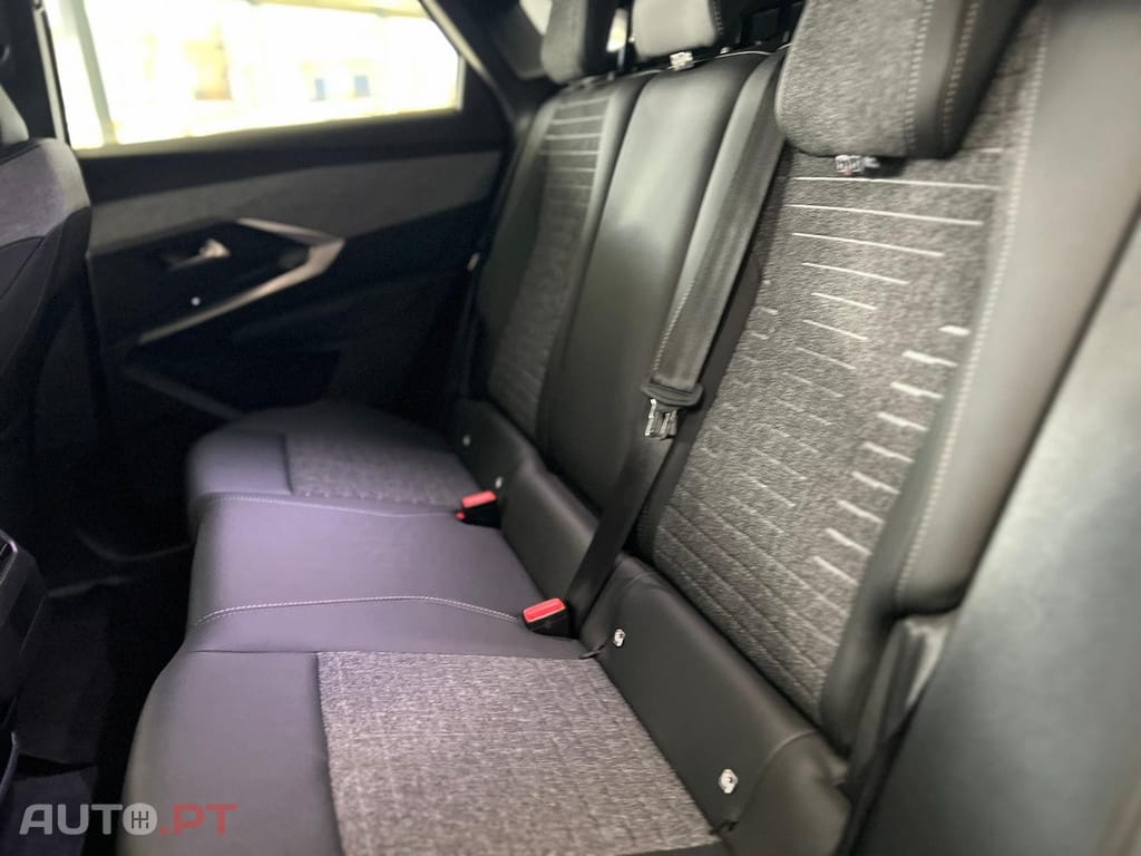 Peugeot 3008 1.2 Hybrid Allure Pack e-DCS6