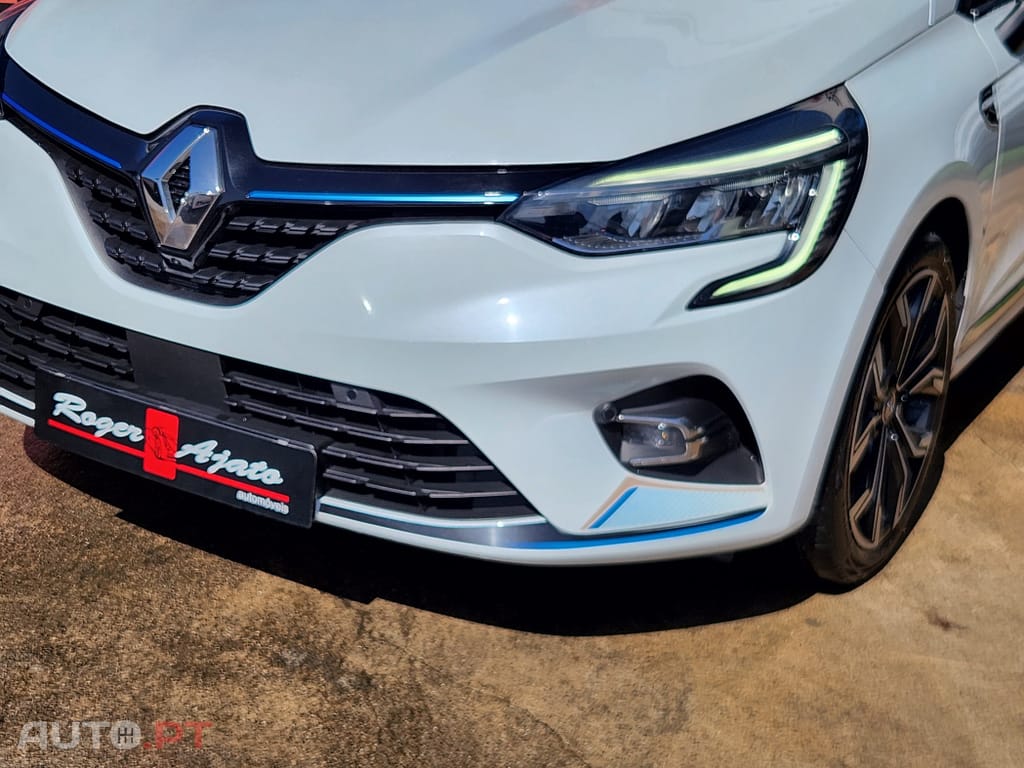 Renault Clio 1.6 E-Tech Intens