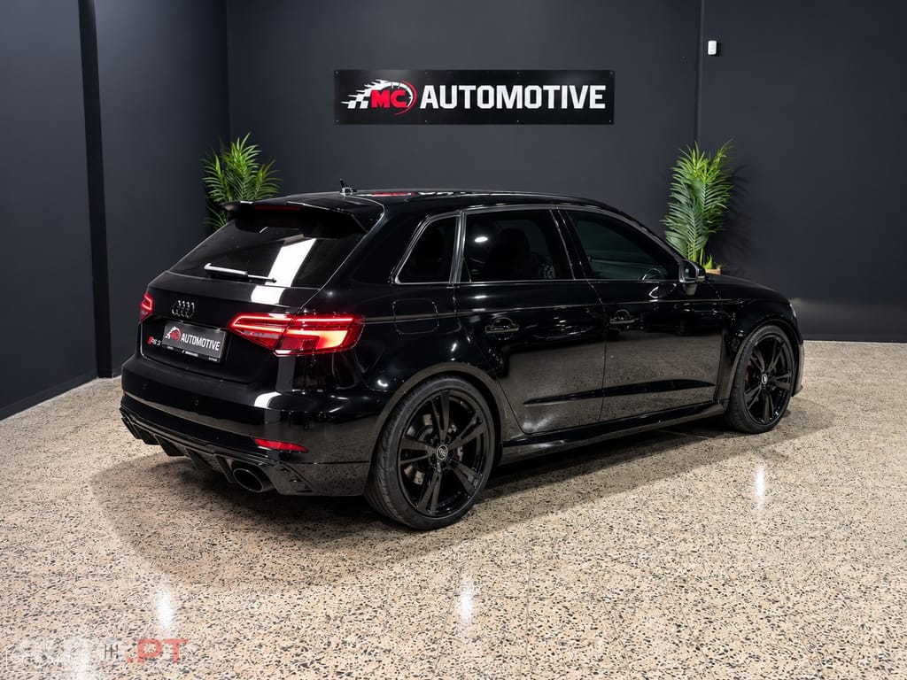 Audi RS3 Sportback 2.5 TFSI quattro S tronic
