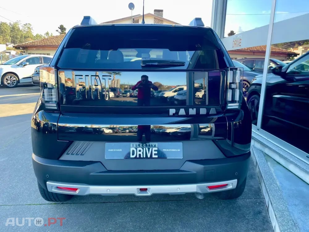 Fiat Grande Panda 1.2 Hybrid La Prima eDCT