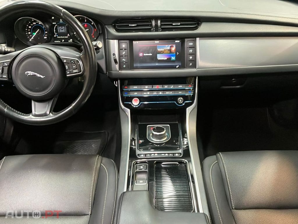 Jaguar XF 2.0 D Pure Aut.