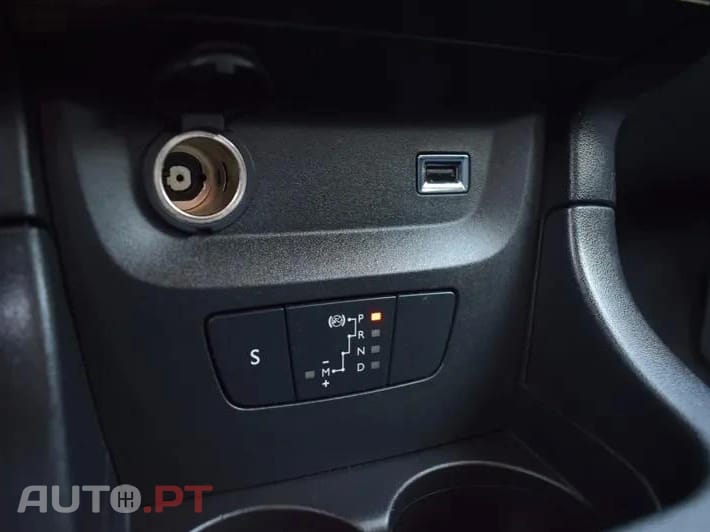 Citroen C3 1.2 PureTech Shine EAT6