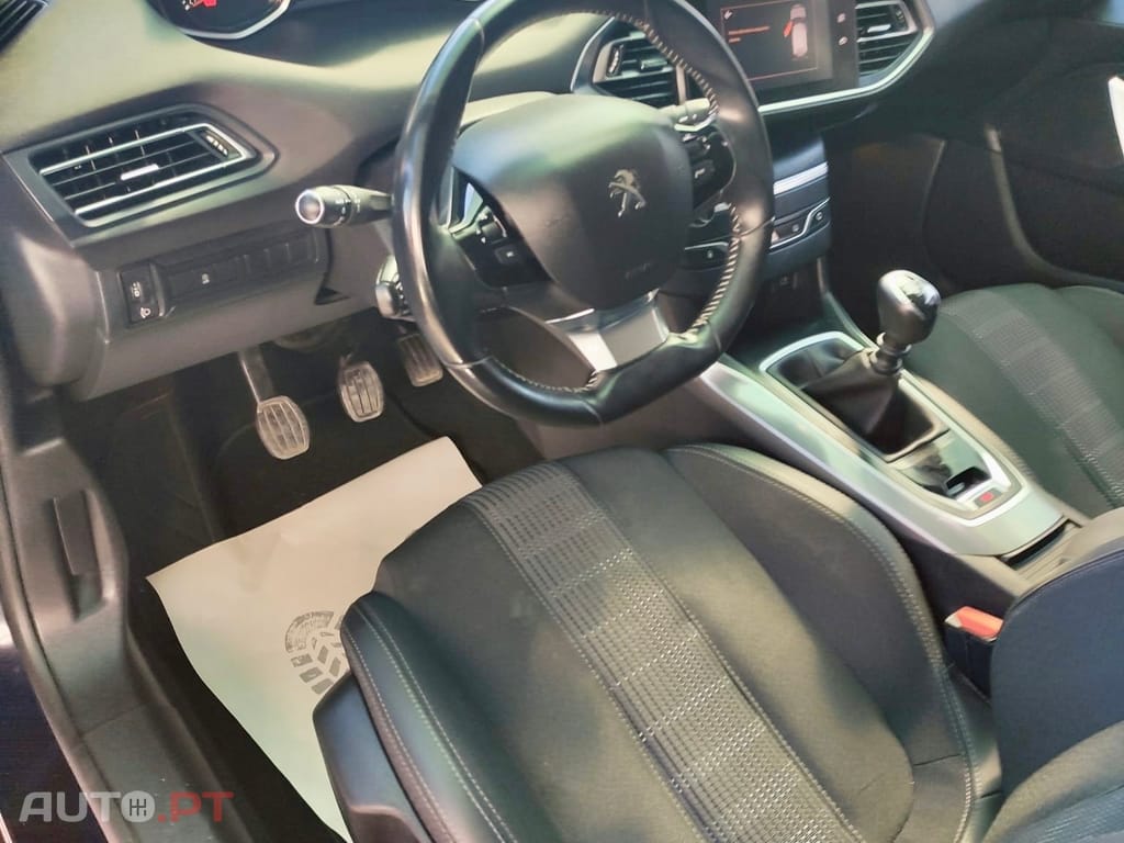 Peugeot 308 SW 1.5 BlueHDi Allure