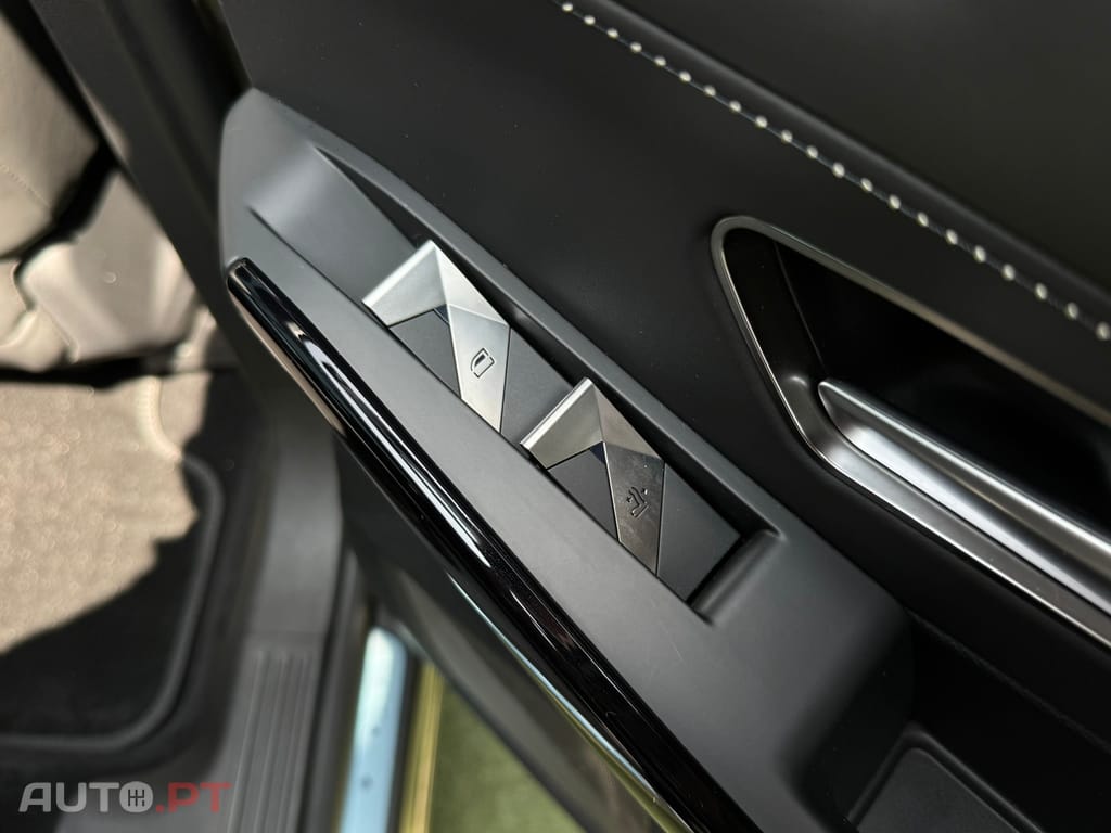 DS DS7 Crossback E-Tense Rivoli EAT8