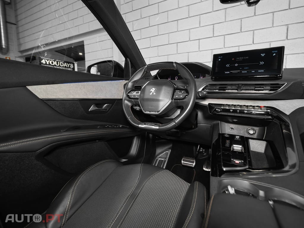 Peugeot 5008 1.2 PureTech GT EAT8