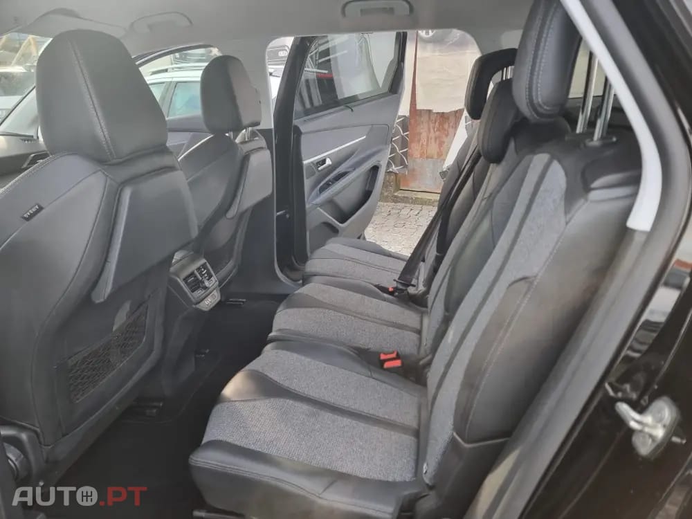 Peugeot 5008 1.5 BlueHDi Allure