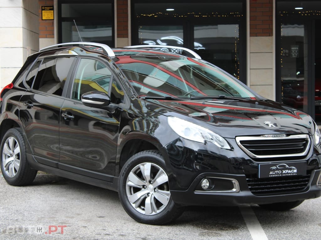 Peugeot 2008 1.2 PureTech Allure