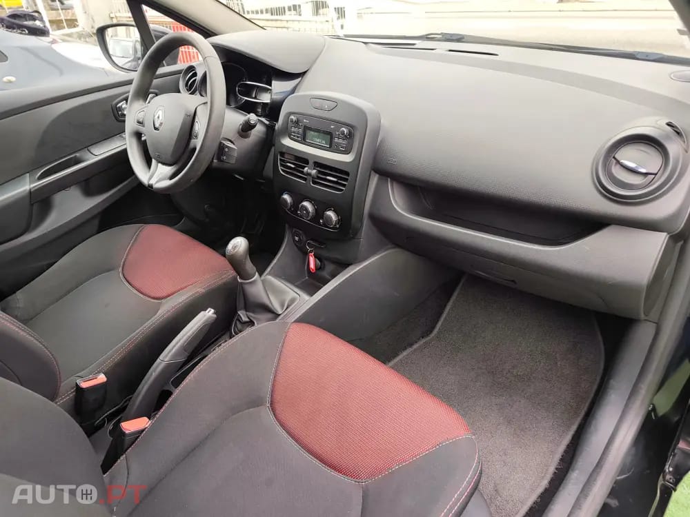 Renault Clio 1.2 16V Confort 130g