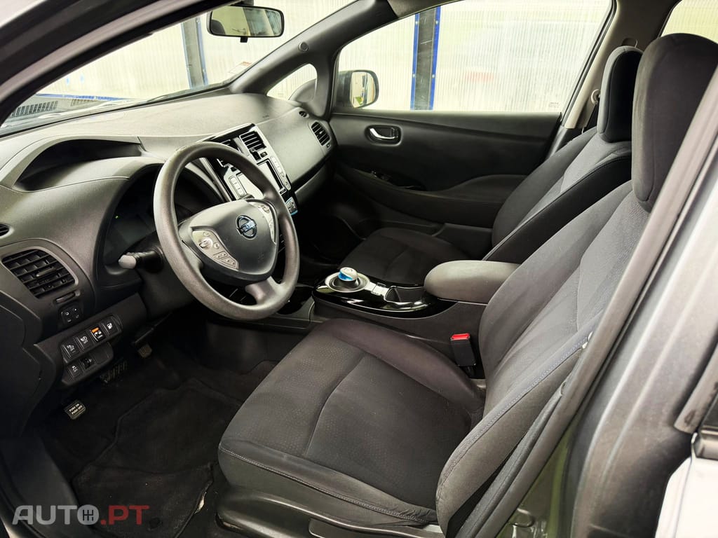 Nissan Leaf Acenta Flex 30KWh