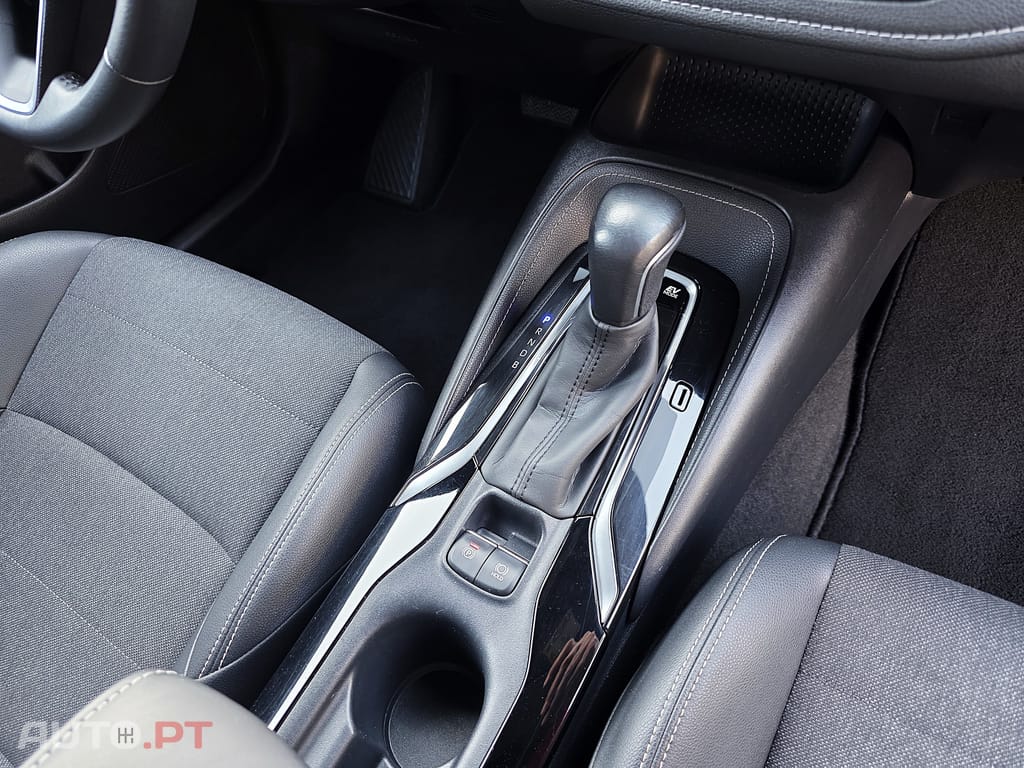 Toyota Corolla 1.8 Hybrid Comfort+P.Sport