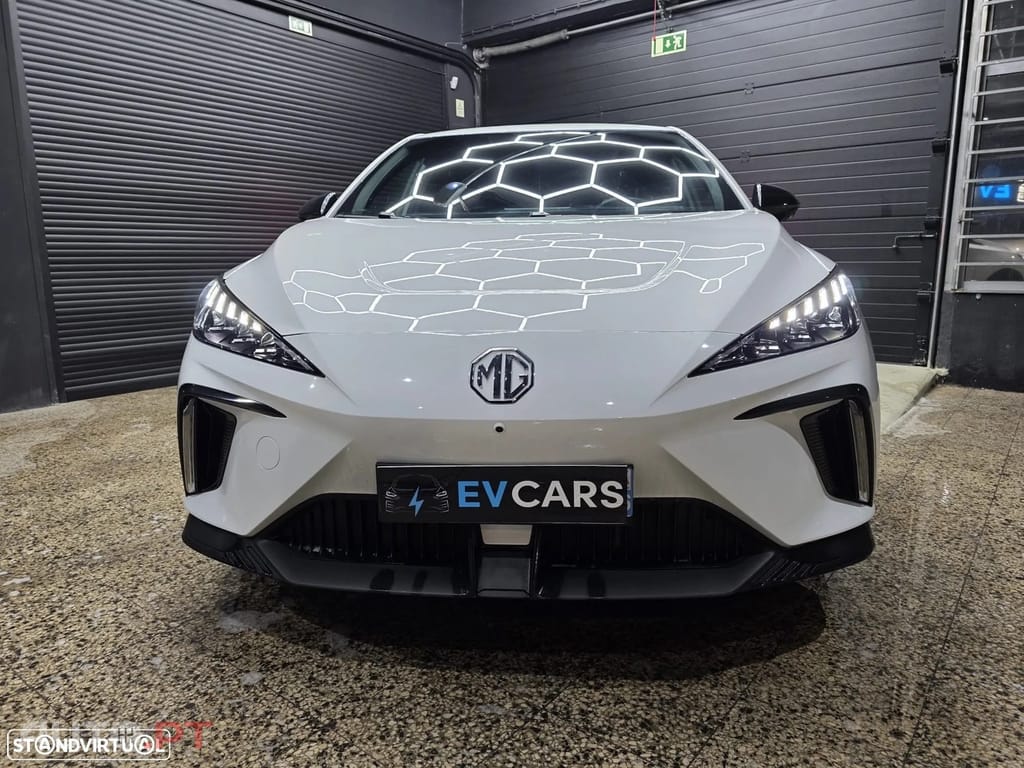MG MG4 64 kWh Luxury