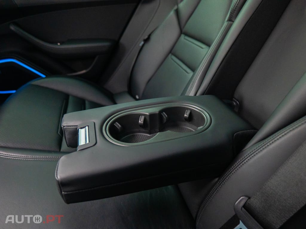 Porsche Panamera 4 E-Hybrid