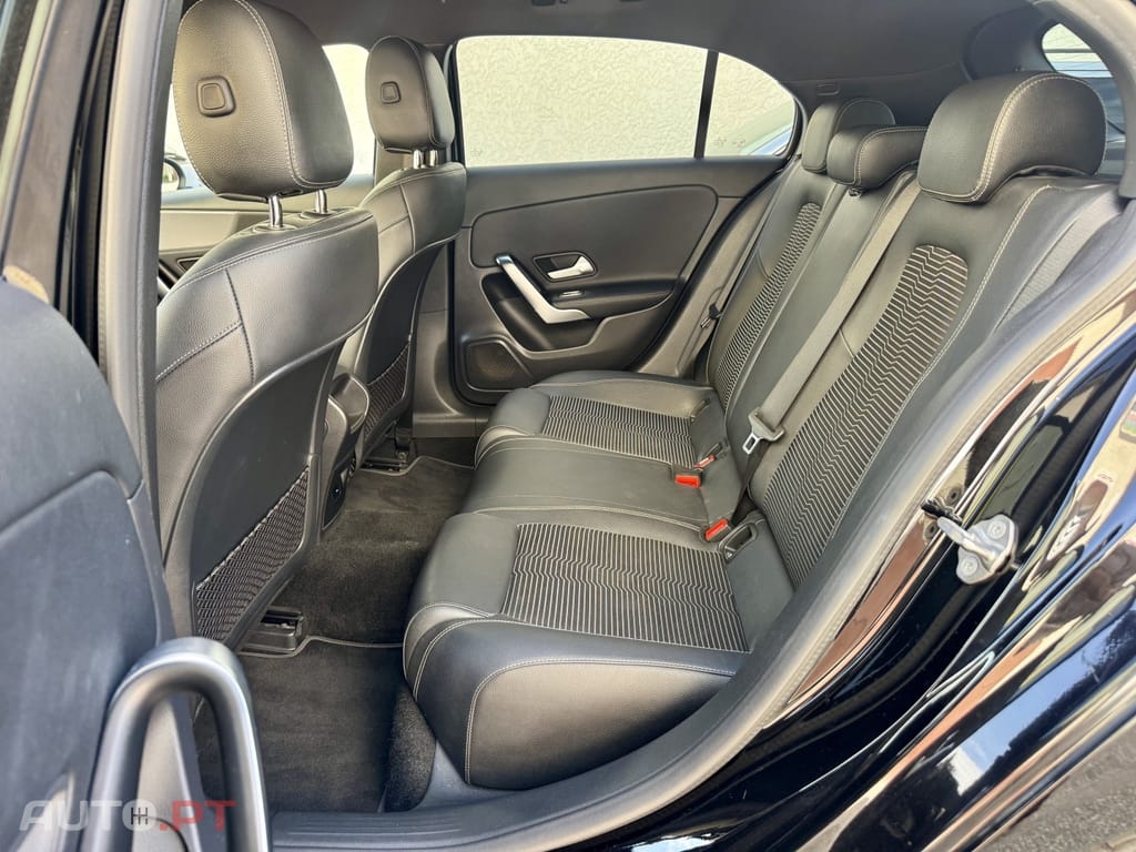 Mercedes-Benz A 180 d Style — fotografia 13