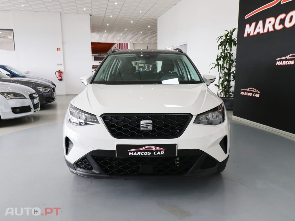 SEAT Arona 1.0 TSI Style — fotografia 2