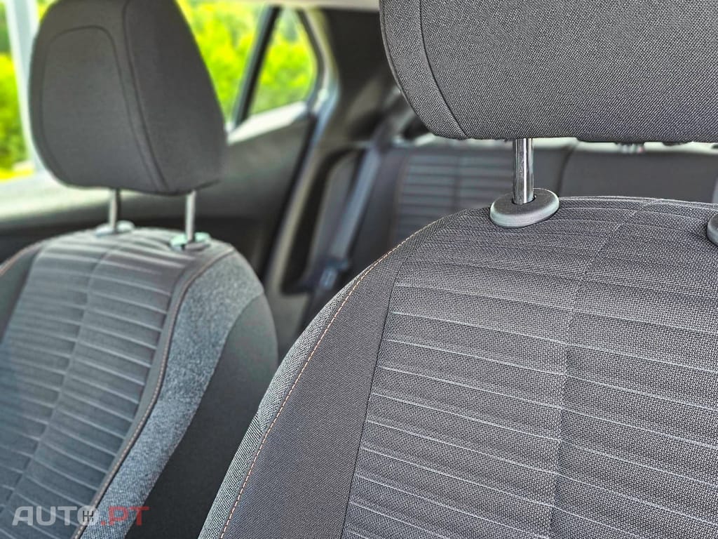 Peugeot 2008 1.2 PureTech Active Pack