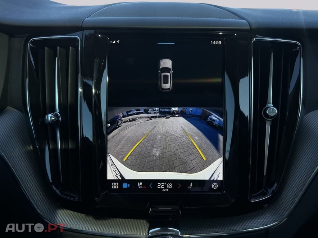 Volvo XC60 T8 Plus  I.V.A DEDUTIVEL