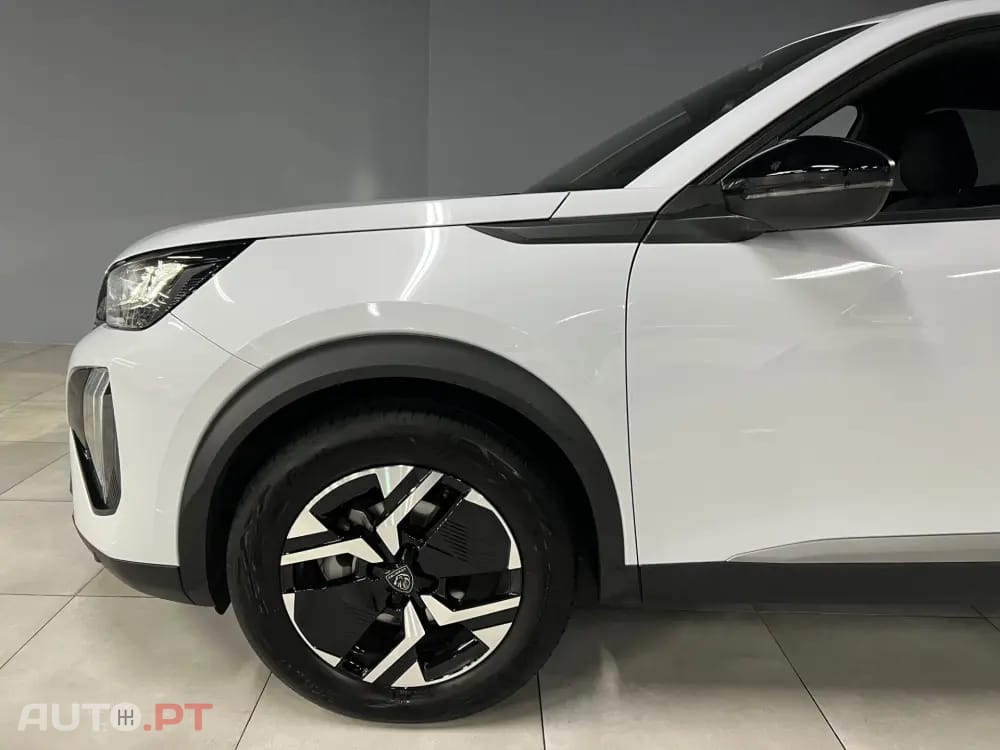 Peugeot 2008 1.2 Hybrid Allure e-DCS6