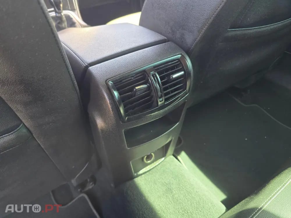 Opel Insignia Outro