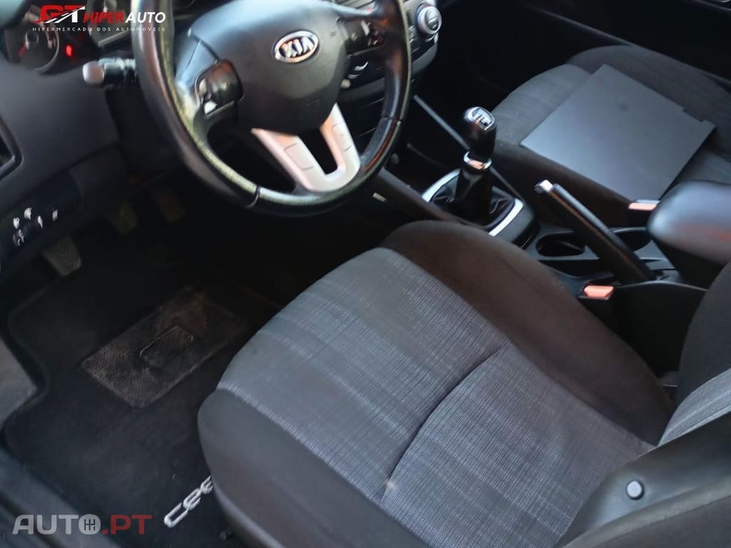 Kia Ceed SW 1.4 CVVT EX ISG