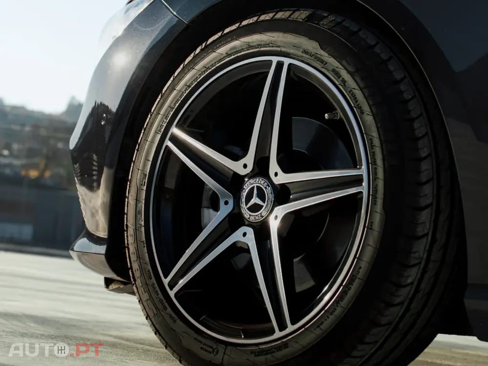 Mercedes-Benz CLA 180 d Business Solutions