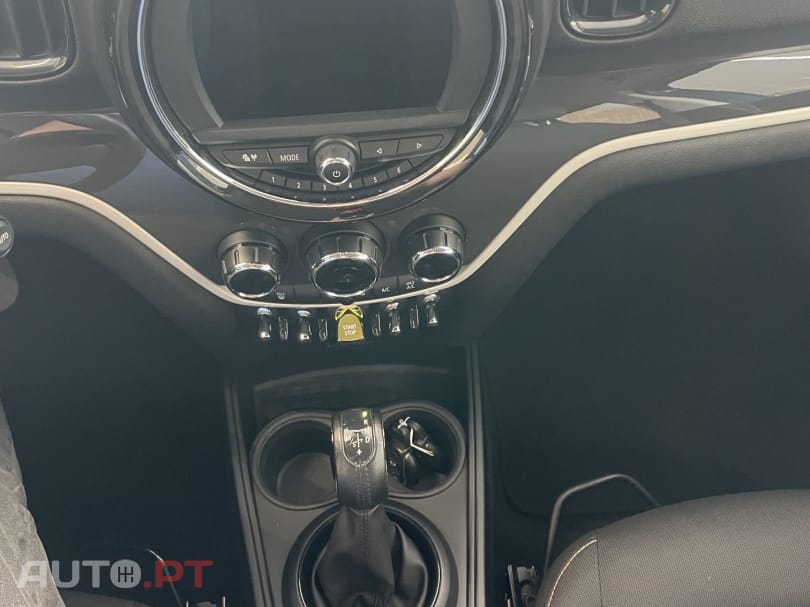 MINI Countryman Cooper SE ALL4 Auto — fotografia 11