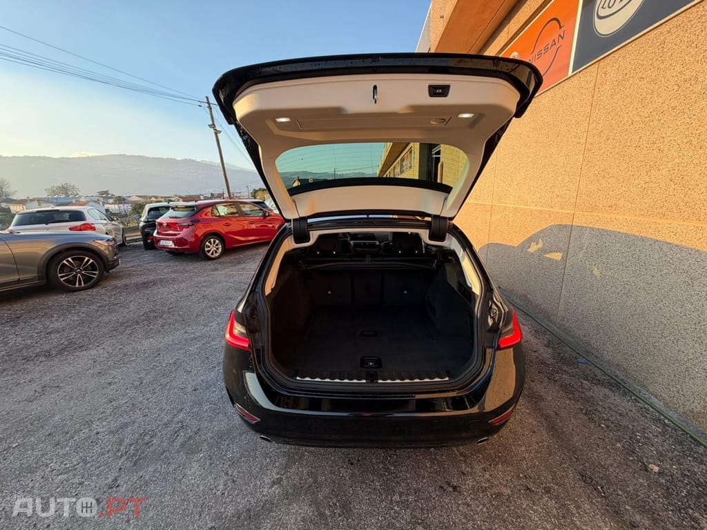 BMW 318 d Touring Line Sport Auto