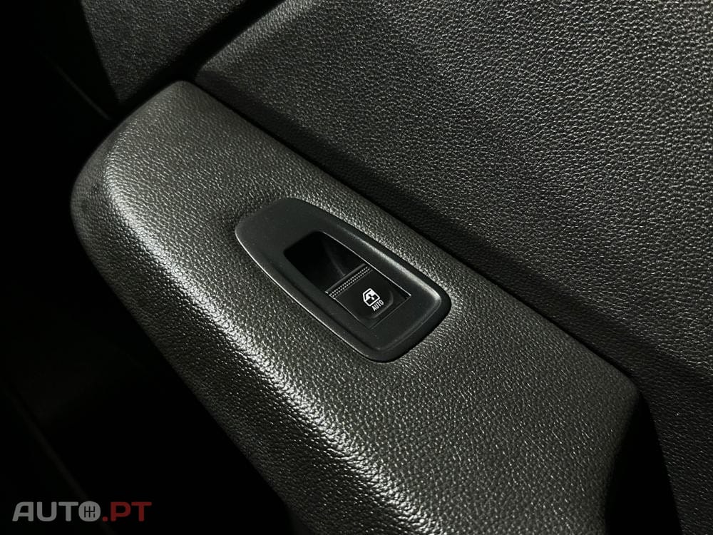 Renault Clio 1.6 E-Tech Intens