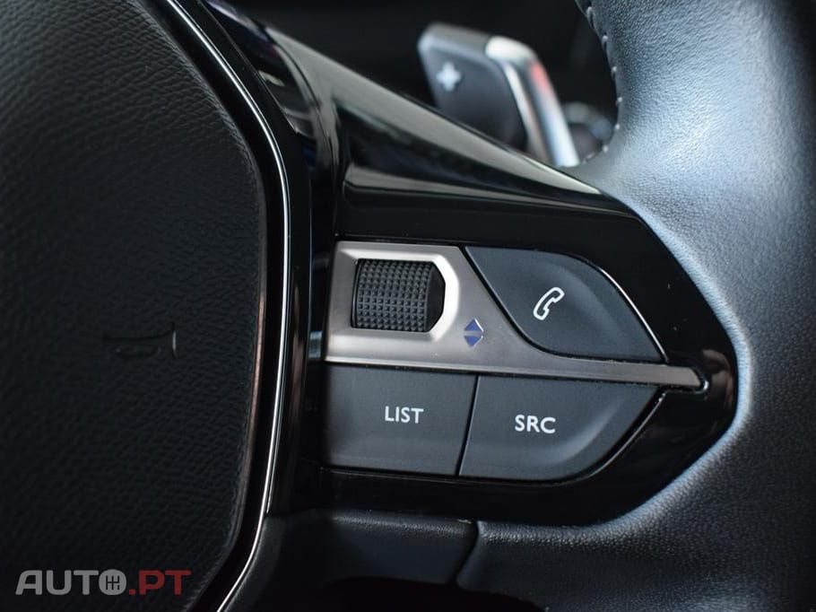 Peugeot 2008 1.5 BlueHDi Allure EAT8