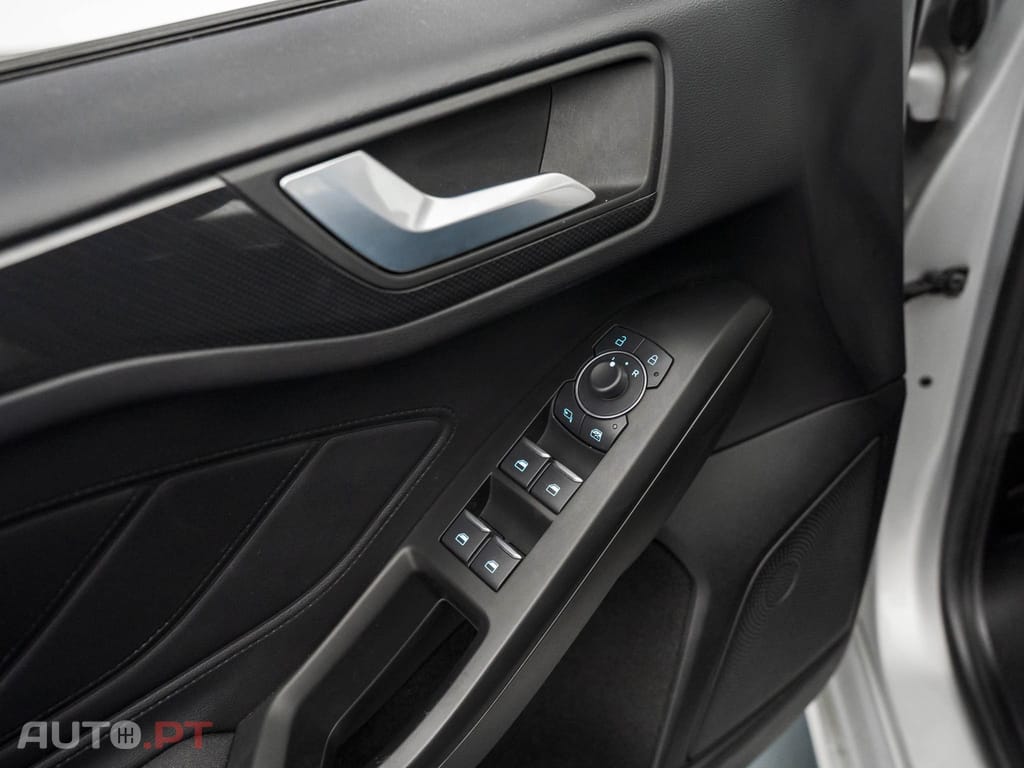 Ford Focus 1.0 EcoBoost MHEV ST-Line