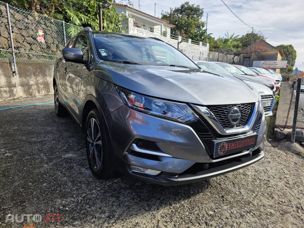 Nissan Qashqai 1.5 dCi N-Connecta J18