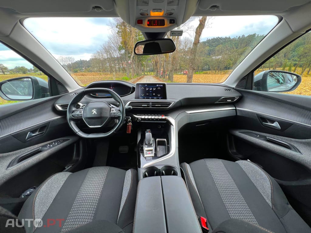 Peugeot 3008 1.5 BlueHDi Active Pack EAT8