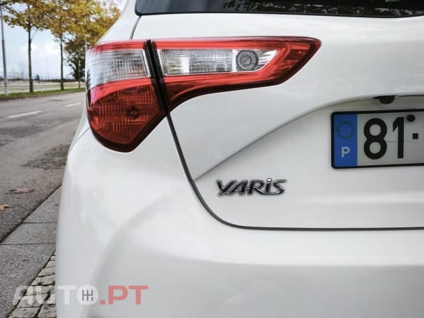 Toyota Yaris 1.0 VVT-i Comfort +PS Style +P.Techno